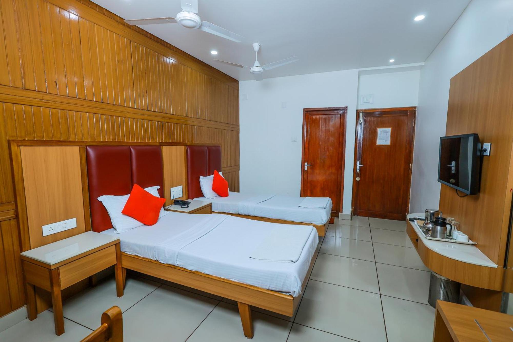 Hotel Janardana Udupi Exterior photo
